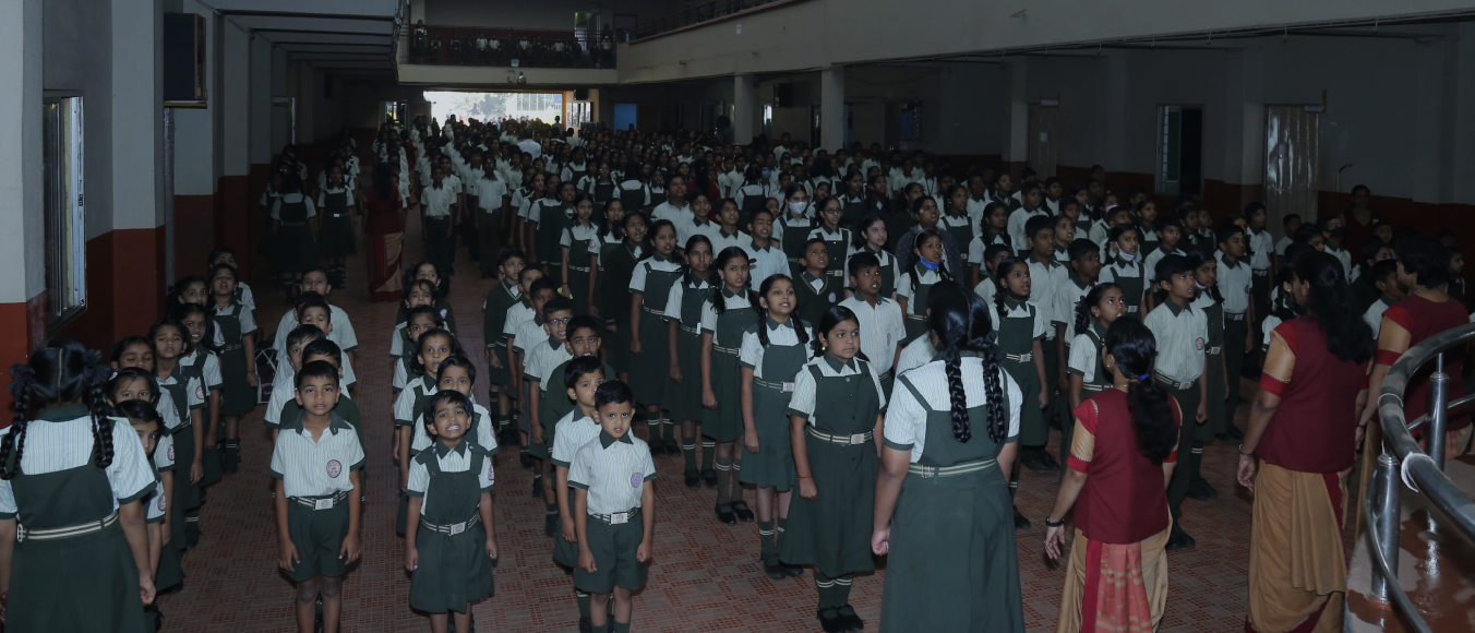 Photograph of wave rock formations in Canyonlands National Park, Arizona, taken by Vanessa Kay